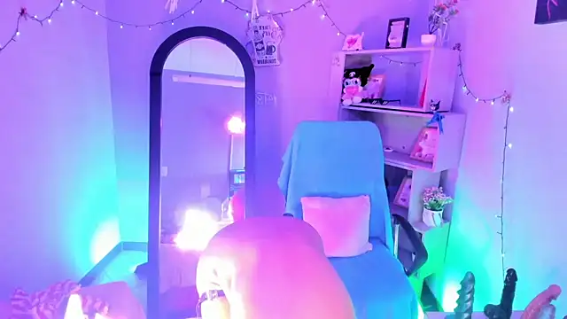 kuromi69 online show from April 19, 2026, 4:45 am