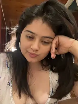 Snapshot of Stephania_18 chatting on September 14, 2025, 8:08 pm Stephania 18 online show from September 14, 2025, 8:08 pm