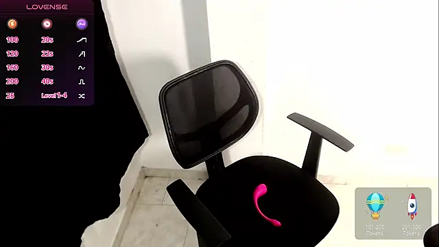 Snapshot of vanne_summer_ chatting on February 22, 2026, 11:14 pm vanne summer online show from February 22, 2026, 11:14 pm