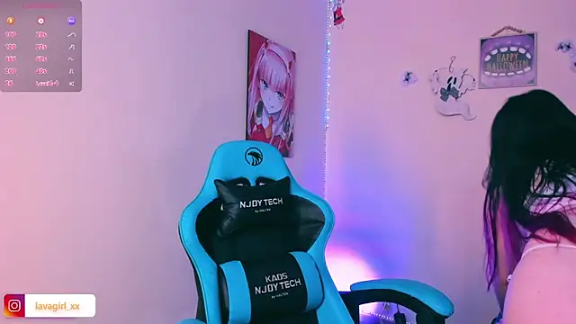 Julieta cott online show from October 19, 2025, 2:34 am