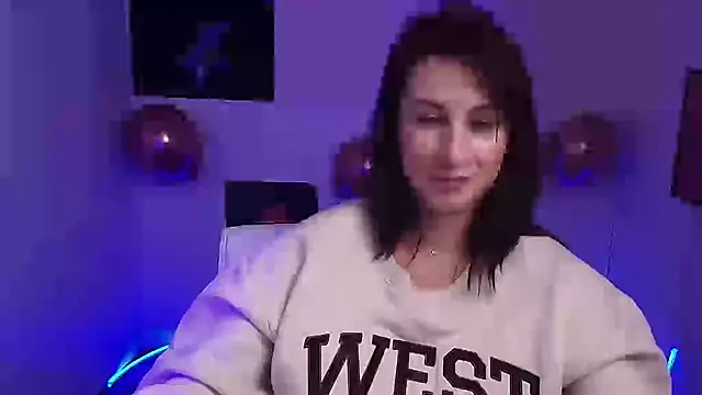 Loren Moa online show from February 12, 2025, 4:11 pm