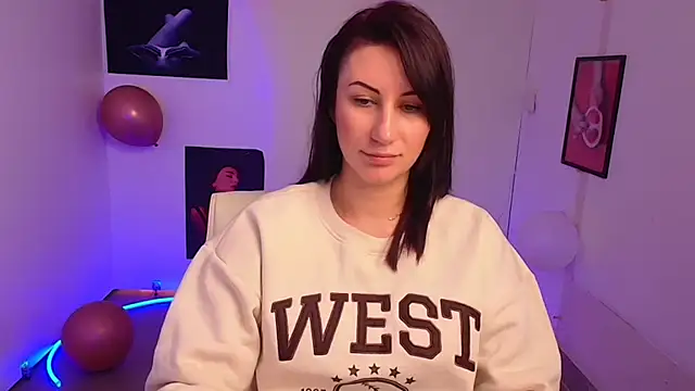 Loren Moa online show from March 15, 2025, 1:07 pm