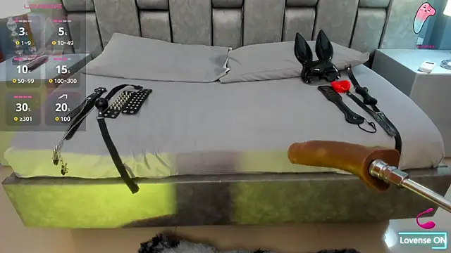 AniEvans  online show from February 12, 2026, 11:05 am