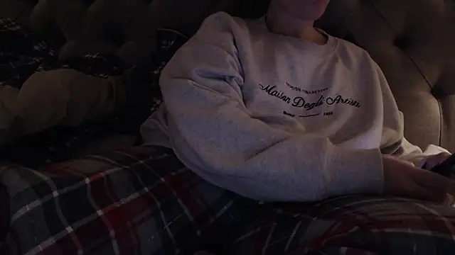 Sandysecret online show from December 3, 2025, 8:07 pm