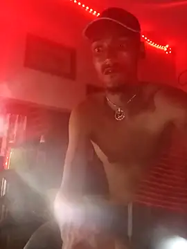 Snapshot of ZaddyBigDee chatting on February 21, 2026, 12:22 am ZaddyBigDee online show from February 21, 2026, 12:22 am