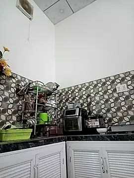    Erin    online show from March 16, 2025, 3:28 pm