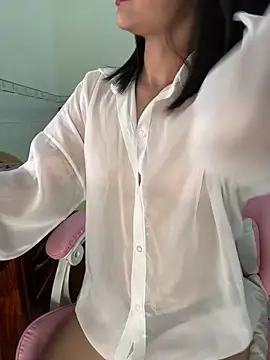 Snapshot of ___Erin___ chatting on June 12, 2026, 3:22 pm Erin online show from June 12, 2026, 3:22 pm