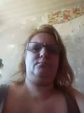 Forest-Lady online show from April 19, 2026, 9:19 am