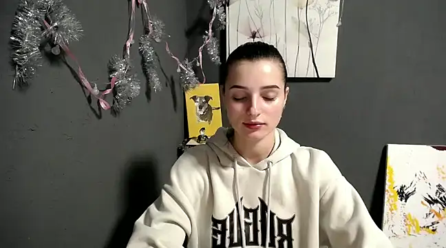 Snapshot of lady_olivia_ chatting on December 19, 2024, 4:46 pm lady olivia online show from December 19, 2024, 4:46 pm