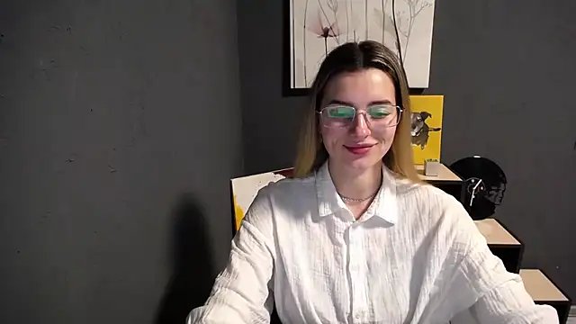 lady olivia  online show from February 26, 2026, 3:11 pm