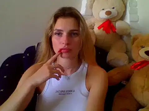 lady olivia  online show from July 16, 2026, 7:58 am