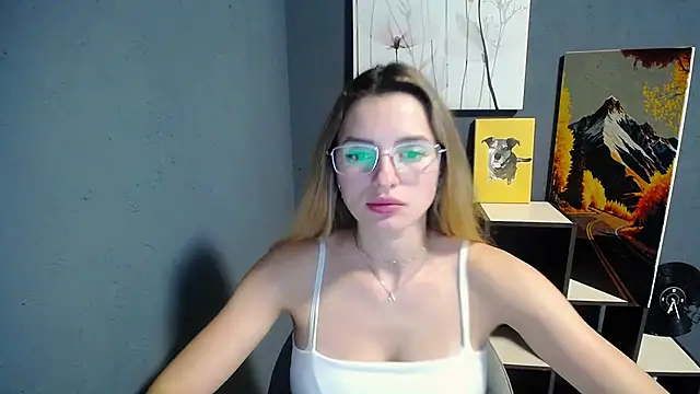 lady olivia  online show from July 21, 2026, 2:52 pm