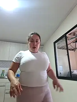 Alisson zambrano online show from March 28, 2026, 8:30 pm