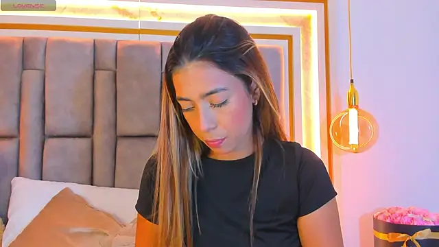 elianabrown online show from December 15, 2025, 10:58 pm