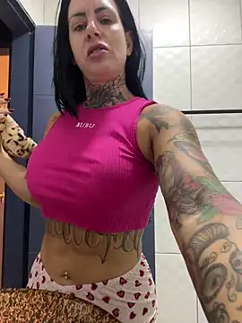 YasmimBrasil online show from April 14, 2026, 6:30 am