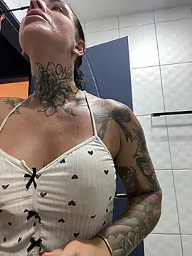 YasmimBrasil online show from April 16, 2026, 6:58 am