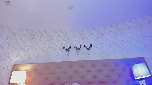 SofieReyes online show from March 5, 2025, 7:38 pm