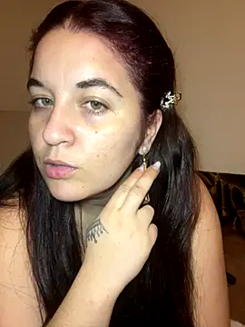 yzabell18 online show from December 22, 2025, 10:18 pm