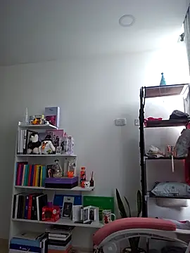 azumiichan online show from February 8, 2025, 4:25 pm