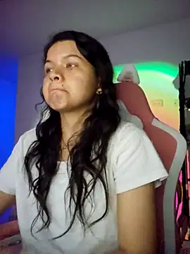 azumiichan online show from February 20, 2025, 4:07 am