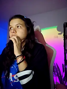 azumiichan online show from February 27, 2025, 3:47 am