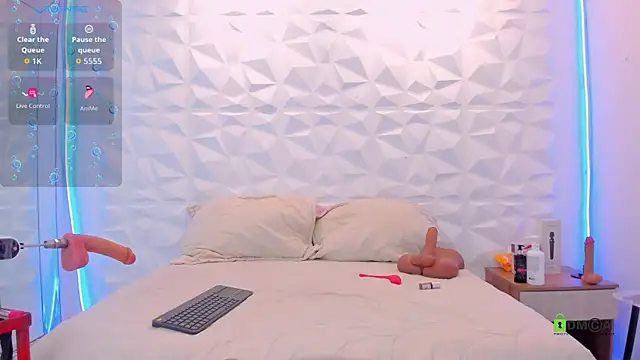 nahomi sex1 online show from April 5, 2026, 12:35 pm