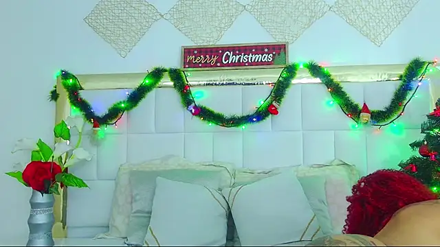 RubyRossel online show from December 4, 2024, 11:13 pm