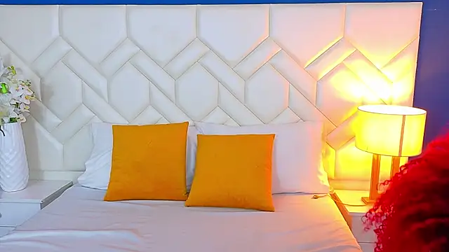 RubyRossel online show from September 12, 2025, 1:11 pm