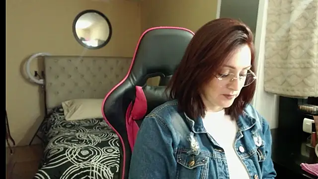 Carol Scottt online show from October 8, 2025, 10:07 pm