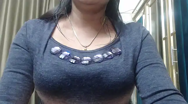 desi-maisa130 online show from February 13, 2025, 3:24 pm