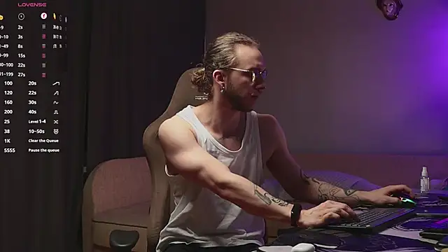 pleasure8869 online show from January 7, 2025, 2:31 am