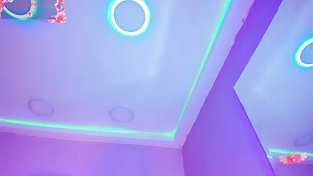 ValeriaAguilar online show from March 15, 2026, 11:44 pm