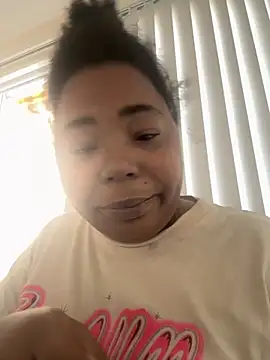 JCCaramelbarbie1 online show from November 4, 2025, 1:32 pm