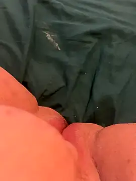 chatteenfeu3164 online show from November 11, 2025, 1:00 pm