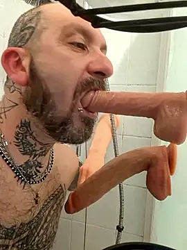 teddy79good online show from January 15, 2026, 4:44 pm