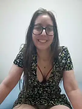 Snapshot of Sarah459 chatting on December 6, 2024, 8:18 pm Sarah459 online show from December 6, 2024, 8:18 pm