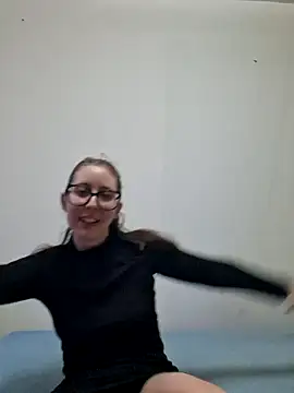 Snapshot of Sarah459 chatting on December 11, 2024, 4:42 pm Sarah459 online show from December 11, 2024, 4:42 pm