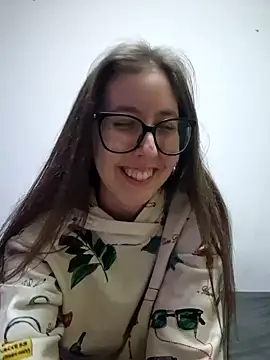 Snapshot of Sarah459 chatting on January 8, 2025, 4:33 pm Sarah459 online show from January 8, 2025, 4:33 pm