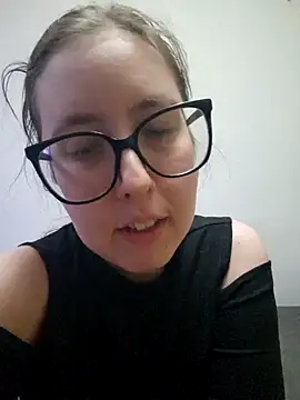 Sarah459 online show from June 23, 2026, 12:30 am