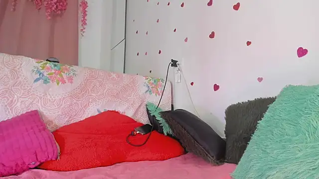 msschloee  online show from February 13, 2026, 1:56 am