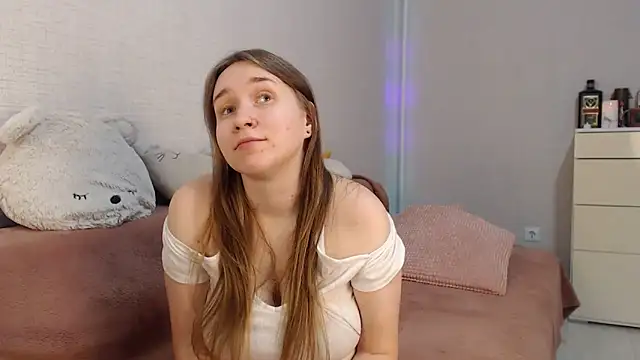 lovely hayley online show from February 5, 2025, 12:31 am