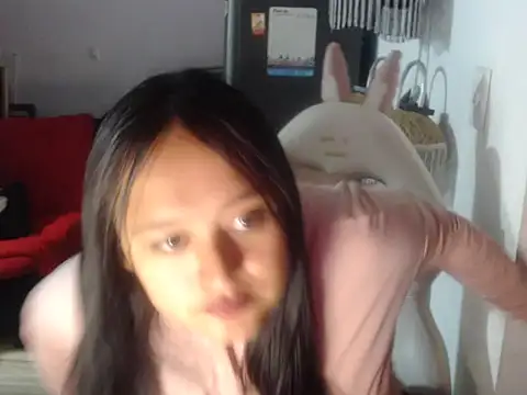 Dahiana Rous online show from April 21, 2026, 2:45 pm