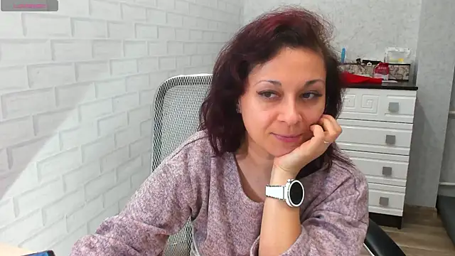 TeasyLana online show from February 7, 2026, 8:34 pm