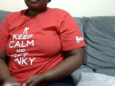 Snapshot of Pretty_lilly02 chatting on June 11, 2026, 7:45 pm Pretty lilly02 online show from June 11, 2026, 7:45 pm