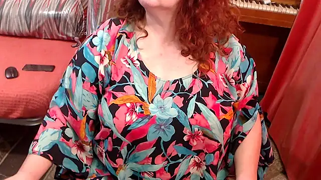 Snapshot of RoseRed69 chatting on April 30, 2026, 3:35 am RoseRed69 online show from April 30, 2026, 3:35 am