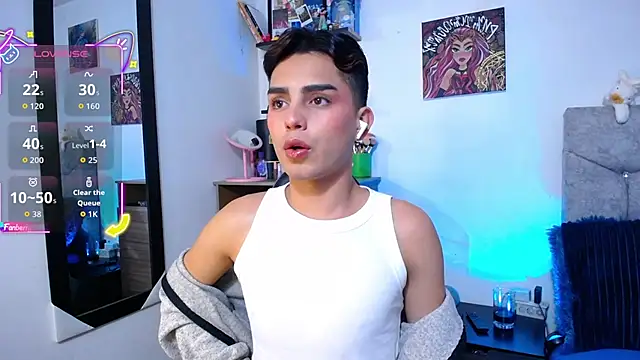 OwenBluee online show from April 8, 2026, 7:08 am