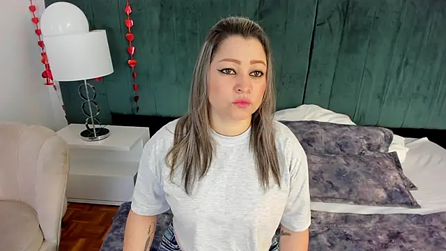 PandoraB  online show from February 25, 2025, 10:58 am