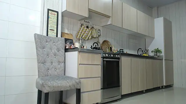 Jadeee  online show from February 17, 2025, 8:36 pm