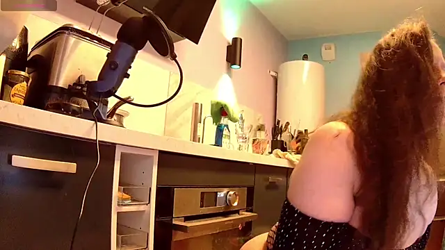 Endrocleia online show from February 27, 2026, 2:00 am