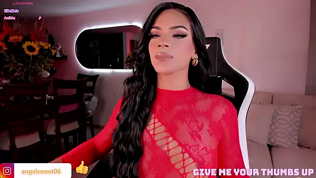 ANGELL06 online show from April 12, 2026, 4:06 am